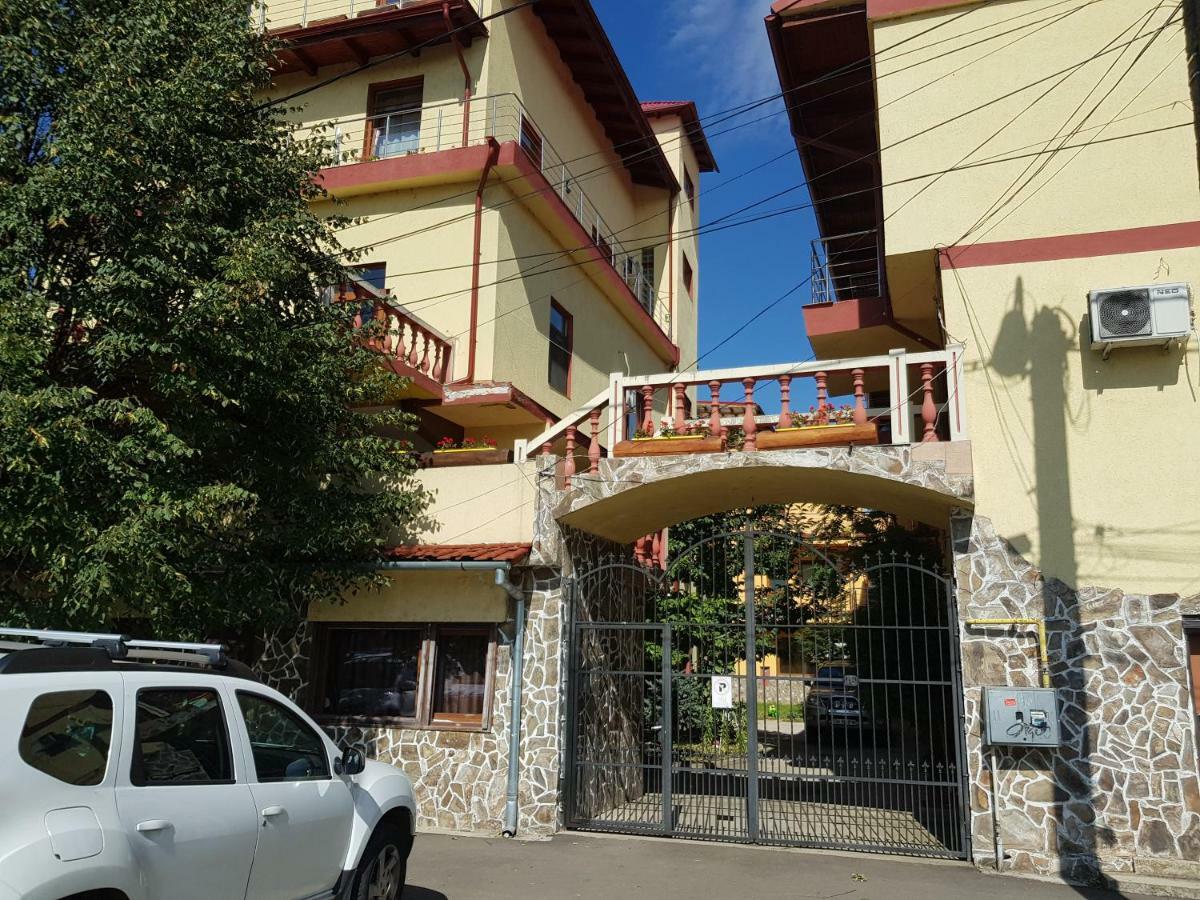Casa Tiky Timişoara Exterior foto