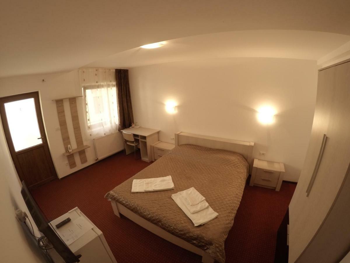 Casa Tiky Timişoara Exterior foto